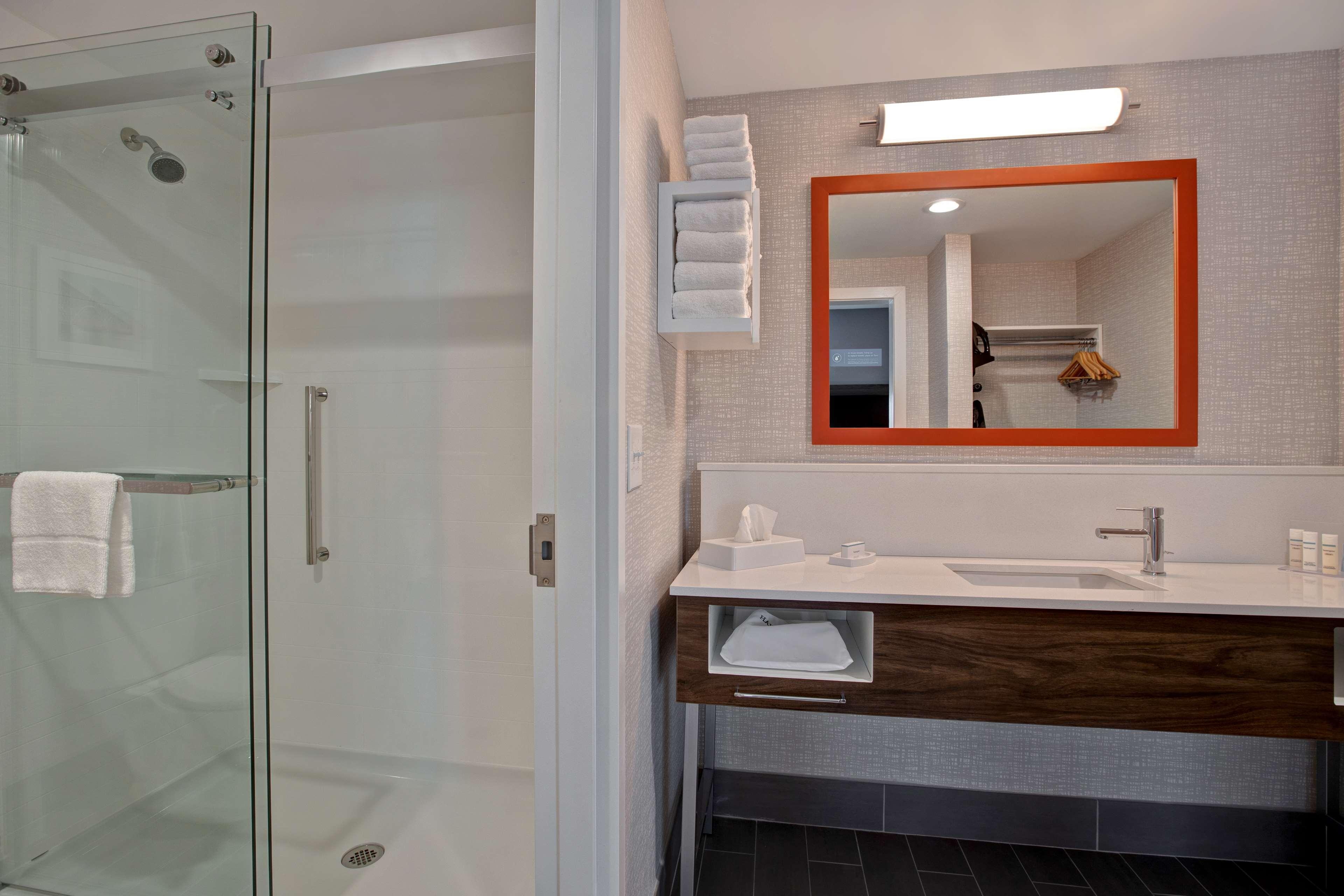 Hampton Inn & Suites Deptford, Nj エクステリア 写真