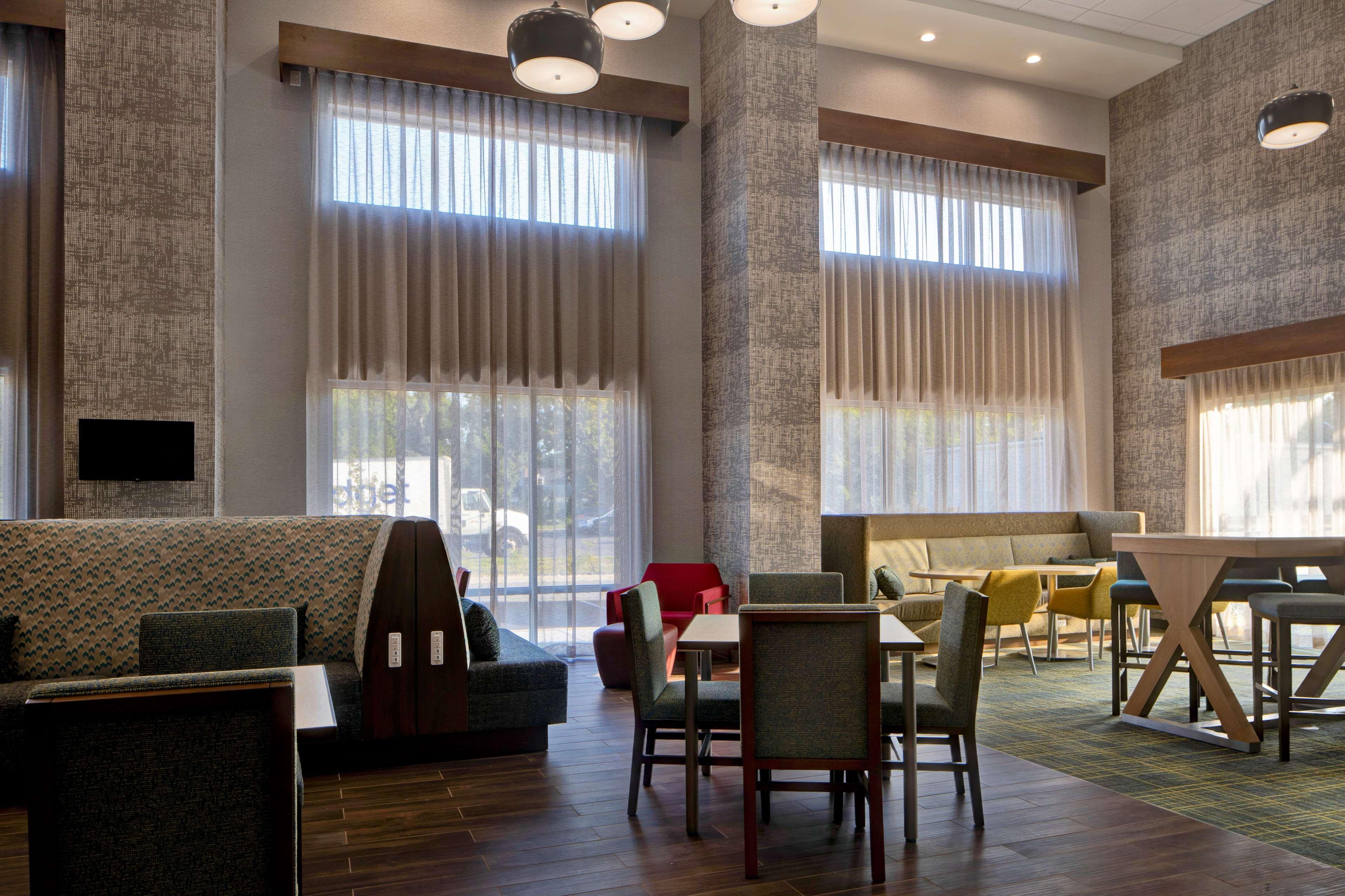 Hampton Inn & Suites Deptford, Nj エクステリア 写真