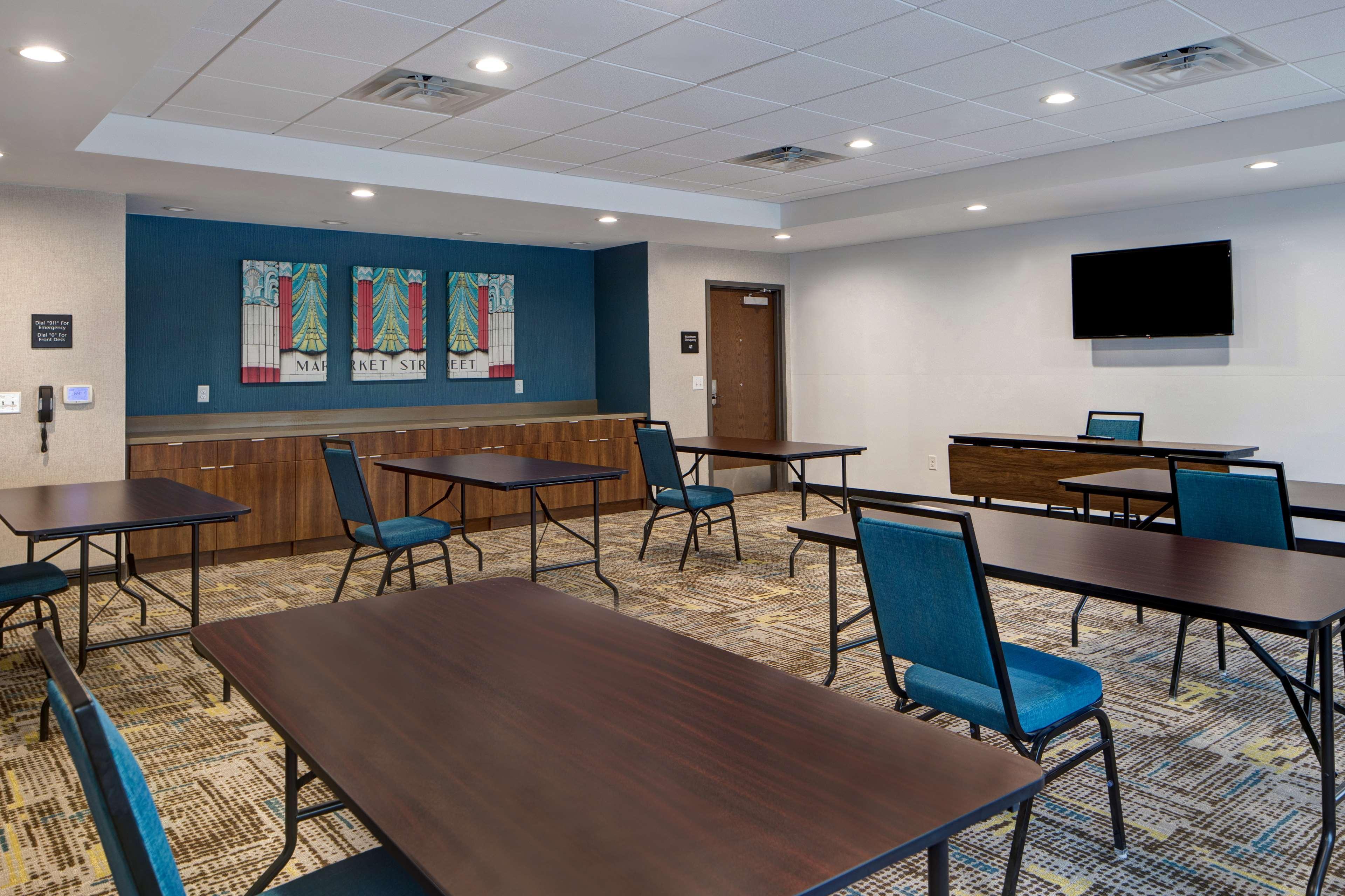 Hampton Inn & Suites Deptford, Nj エクステリア 写真