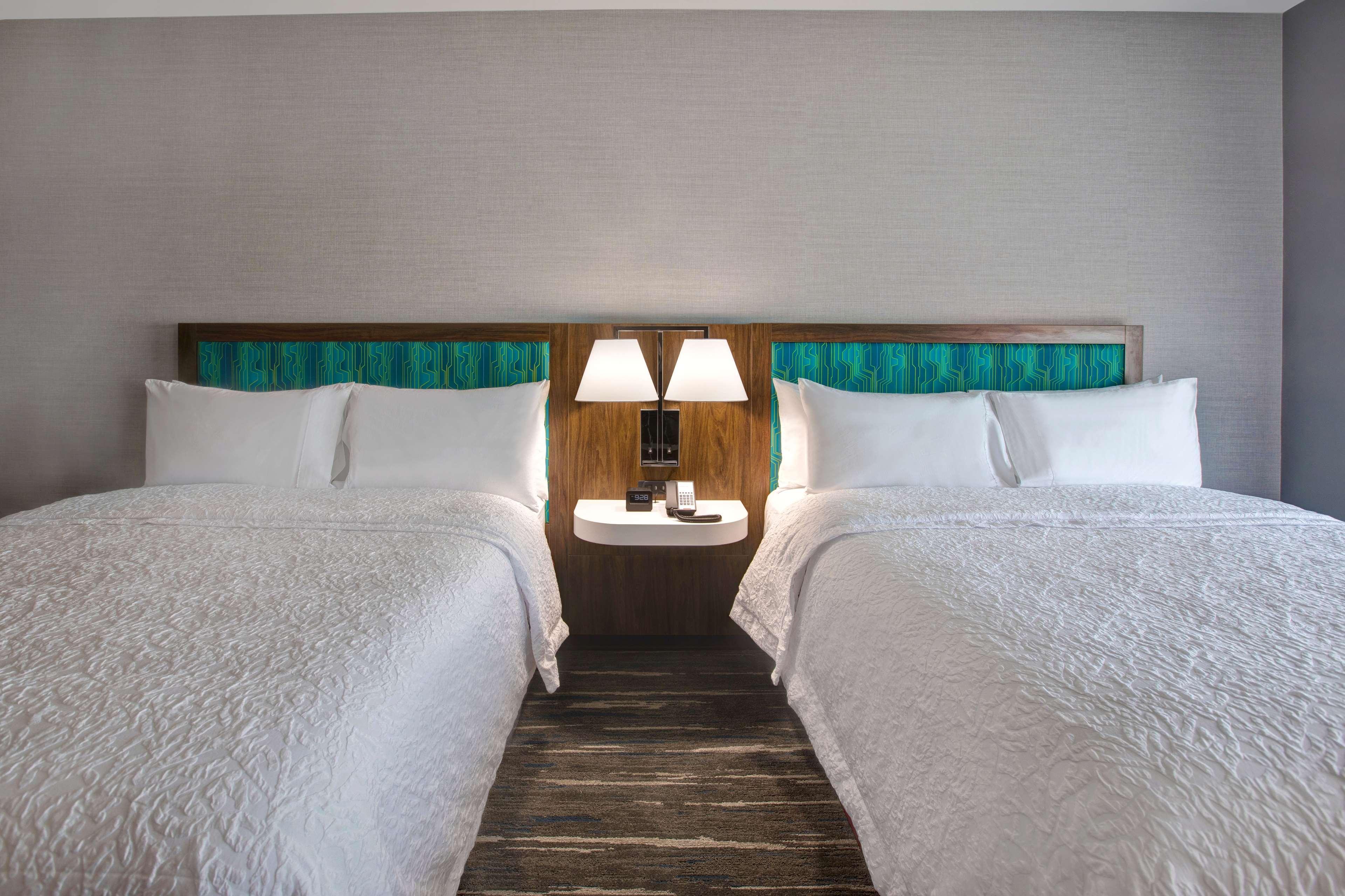 Hampton Inn & Suites Deptford, Nj エクステリア 写真