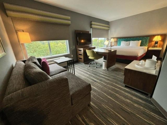 Hampton Inn & Suites Deptford, Nj エクステリア 写真