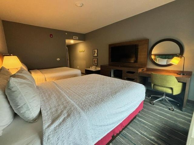 Hampton Inn & Suites Deptford, Nj エクステリア 写真